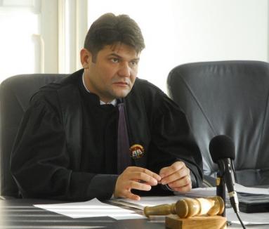 Judecătorul orădean Mircea Puşcaş, condamnat la 4 ani de închisoare cu executare!